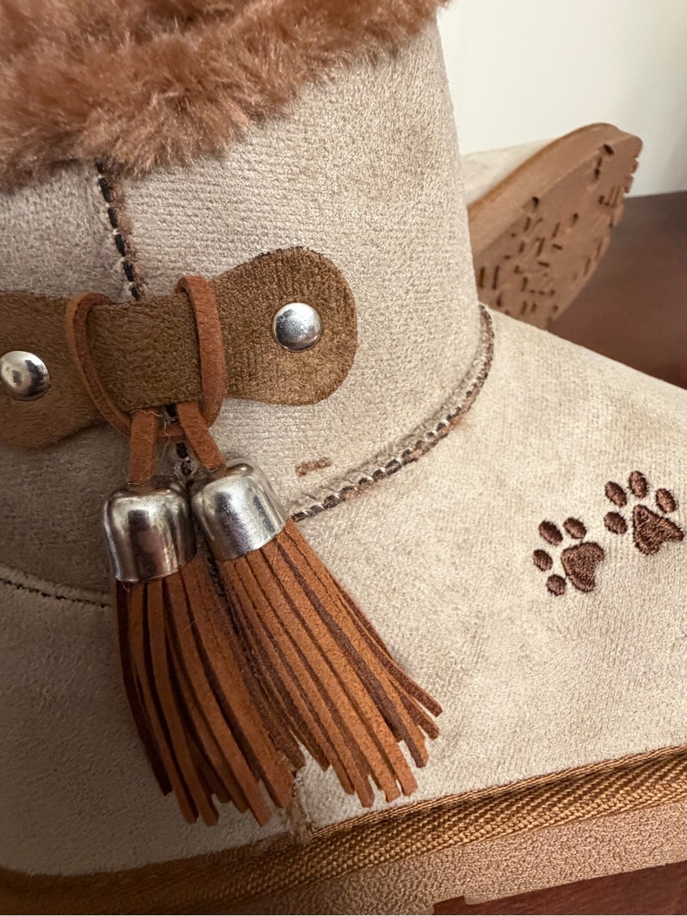 The Animal Rescue Site Paw Print Ankle Boots Faux Suede Size 9 NWT - Picture 6 of 12